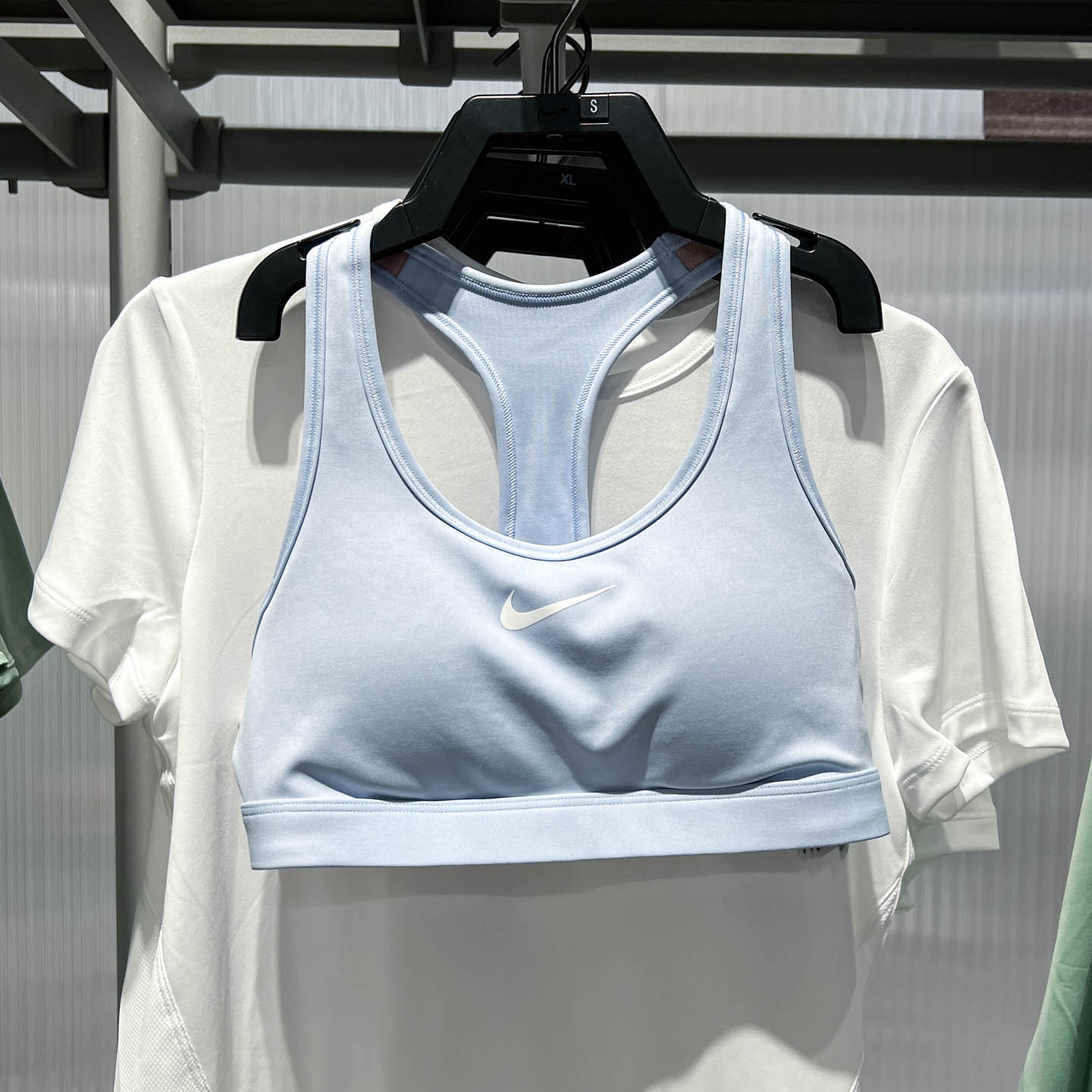 正品耐克运动内衣女2026秋中强度支撑衬垫健身训练文胸DX6822-407