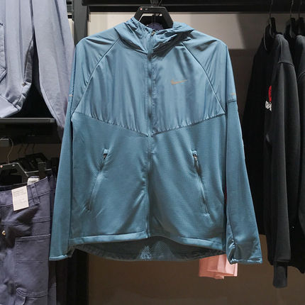 Nike耐克男子2025春新款拒水保暖运动跑步连帽夹克外套FZ1112-006