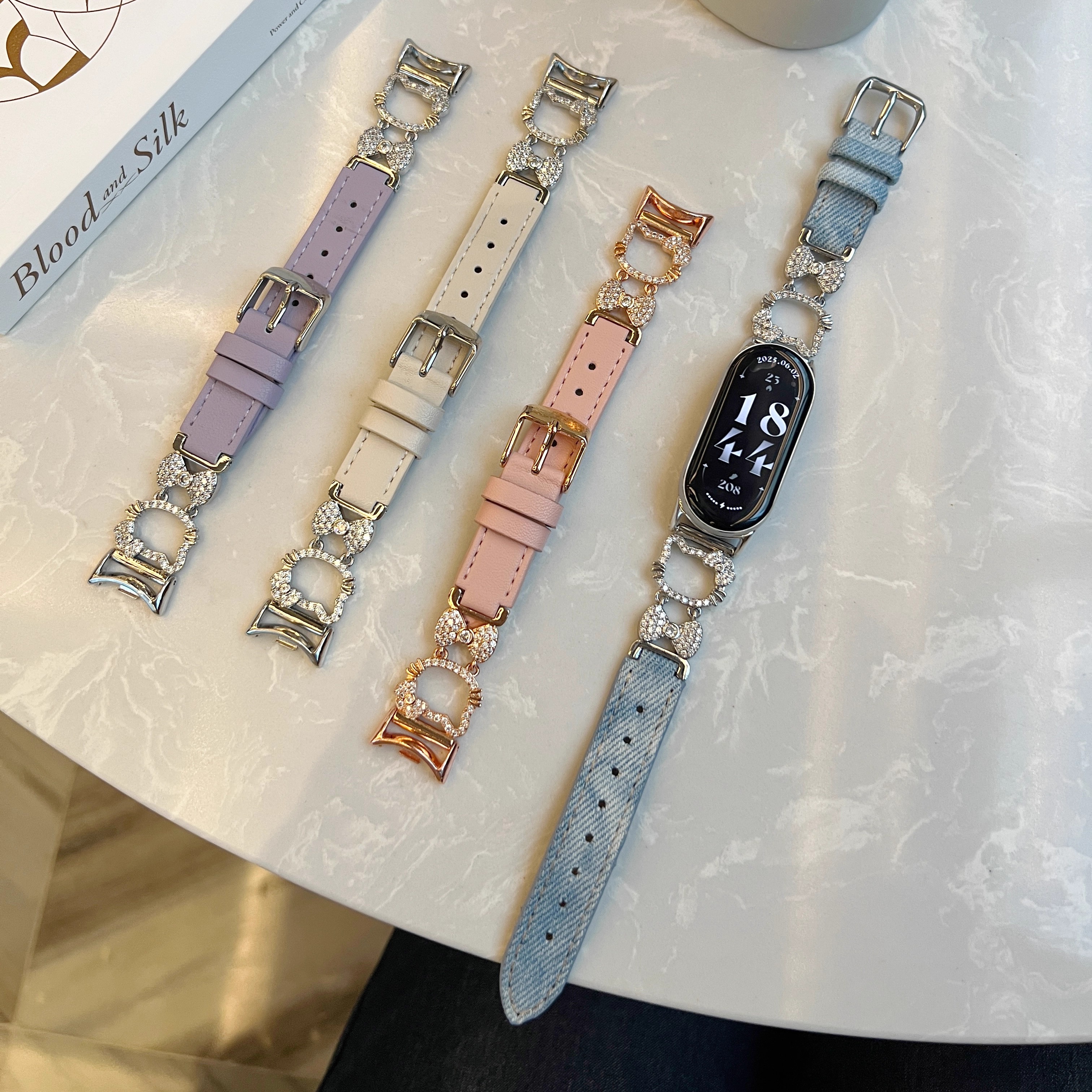 适用小米手环10/9pro手表带闪钻Kitty凯蒂猫金属拼皮质8/7/6女款
