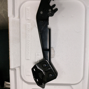 适用于上汽大通V90侧移门下铰链总成中门下铰链 大通汽车全车配件