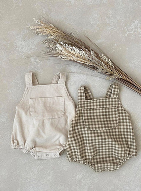 婴儿秋款灯芯绒口袋背带连体衣2022韩版男宝宝吊带三角哈衣包屁衣