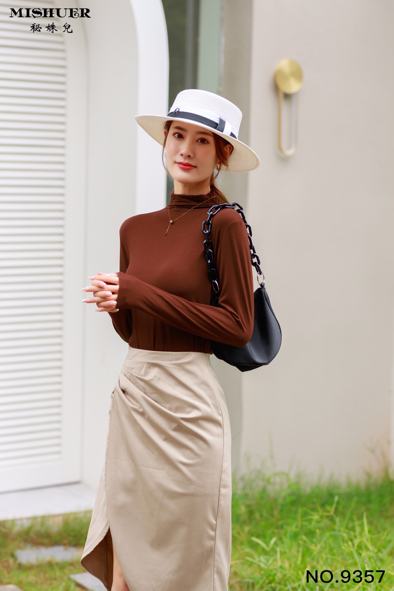 长袖中高领莫代尔女士