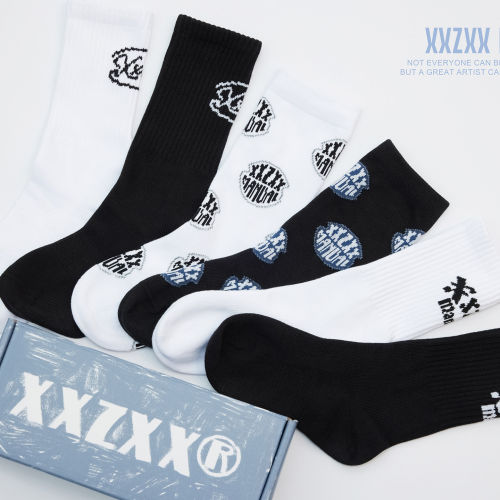 XXZXX六折特价秋冬季男女儿童学生中性亲子四季中筒潮流运动袜