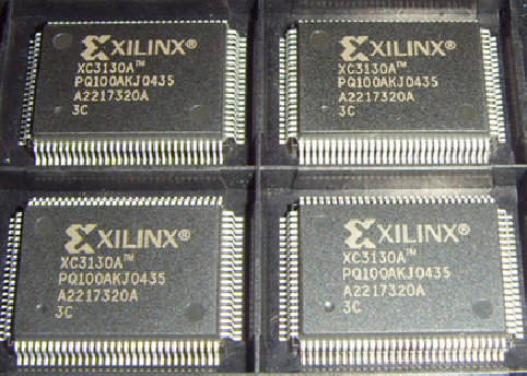 XC3130-3PQ100C XC3130-2PQ100C原装进口现货-封面
