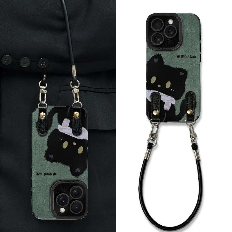 可爱围巾小猫适用苹果17promax手机壳新款iPhone15复古羊巴皮16小众网红14高级感手链12超火创意全包贴皮软壳