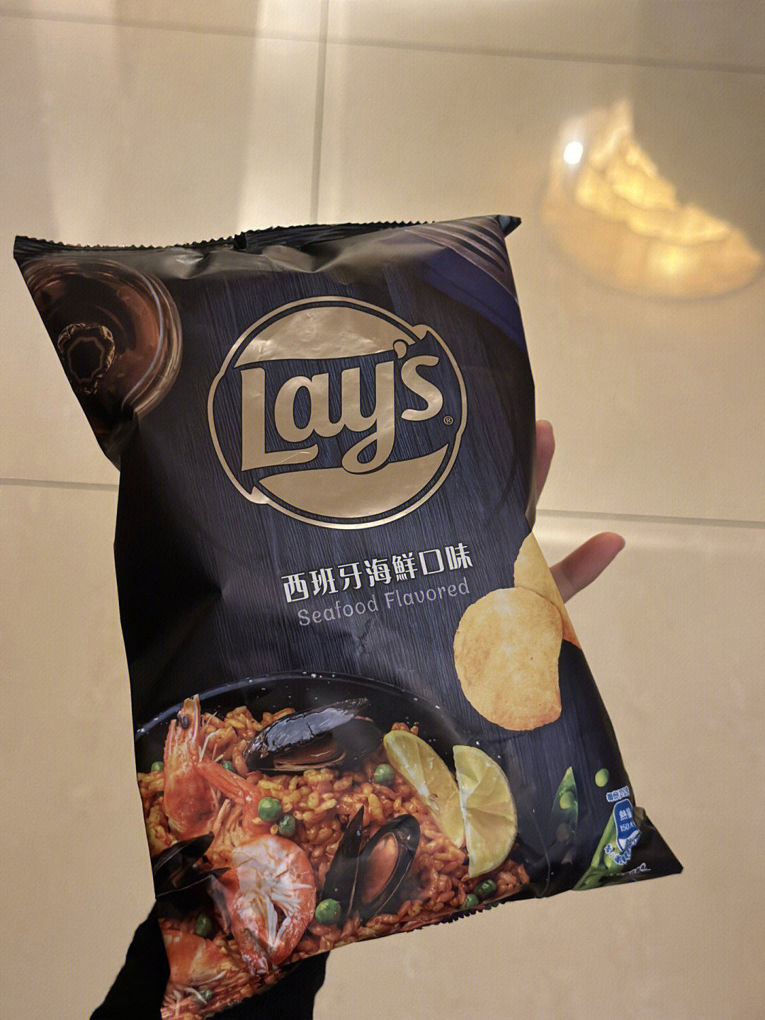 乐事西班牙口味薯片海鲜烩饭章鱼小丸子味薯片土豆片办公室小吃