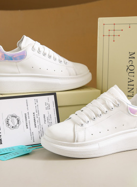 女四季鞋小白鞋平底板鞋运动休闲软牛皮面厚底内增高防水舒适情侣