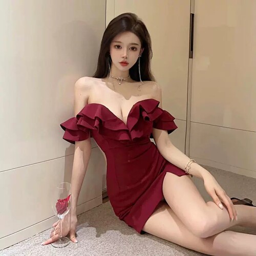夜场性感抹胸晚礼服开叉包臀短款
