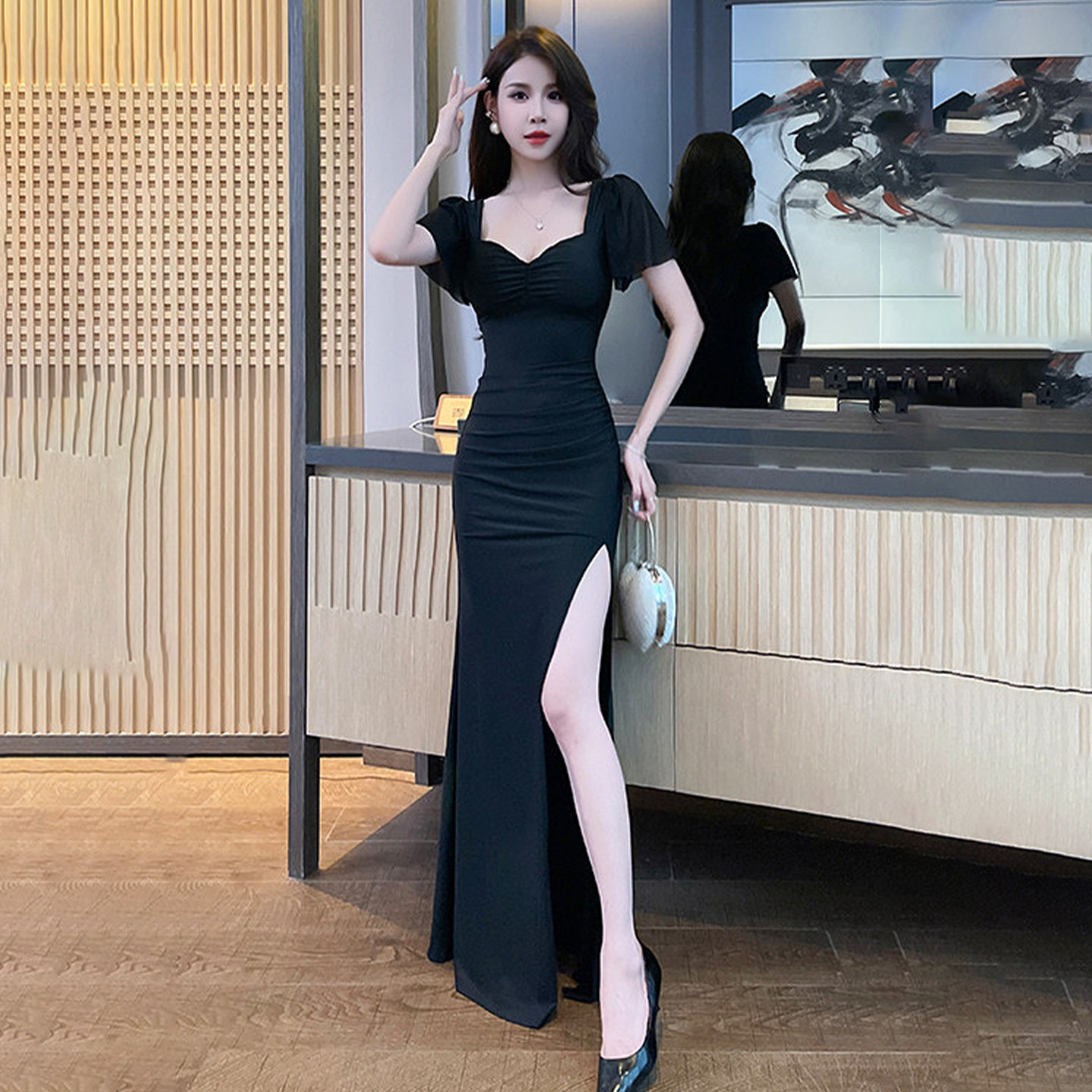 黑色深V短袖开叉包臀晚礼服显瘦