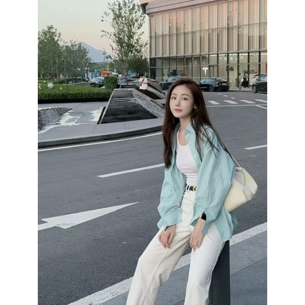 条纹长袖防晒衬衫上衣女2025春夏秋季新款宽松设计感小众衬衣外套