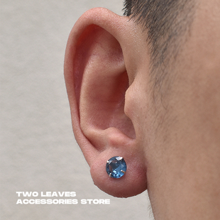 耳饰 S925纯银四爪蓝锆石耳钉迷你养耳街头潮流男女款 TWO LEAVES