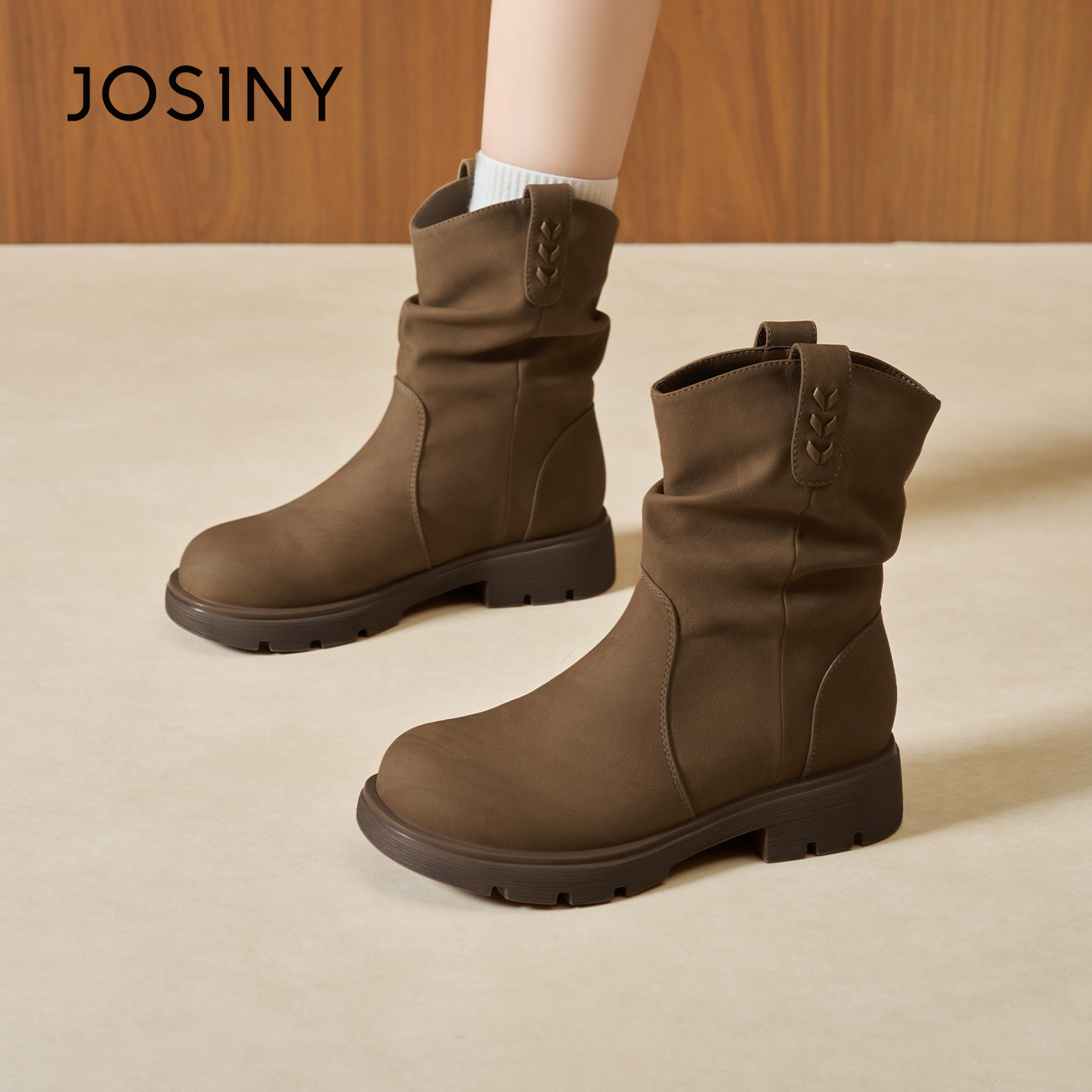 卓诗尼2025秋冬新款短靴女时尚舒适堆堆靴软底马丁靴法式加绒靴子