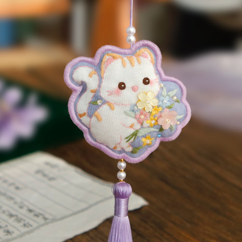 DIY刺绣布艺立体珠绣香囊
