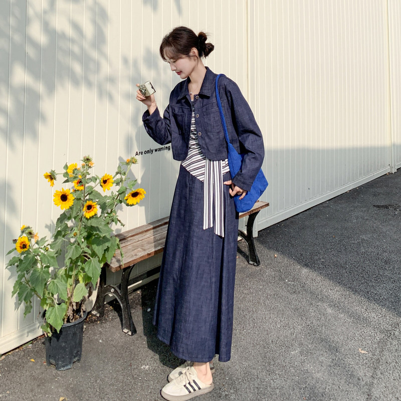 翻领短外套不对称条纹背心半身裙