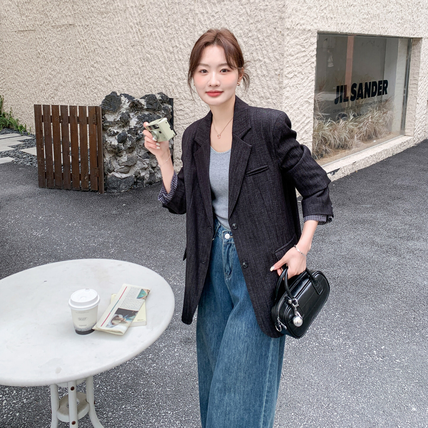 黑色格子袖拼接西装领上衣女