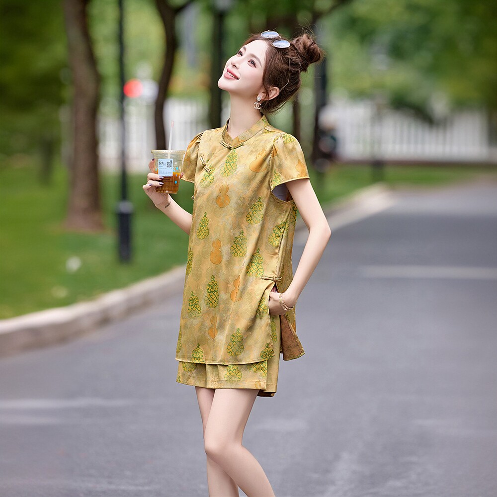 新中式国风改良旗袍套装女2025夏新款复古印花盘扣上衣短裤两件套