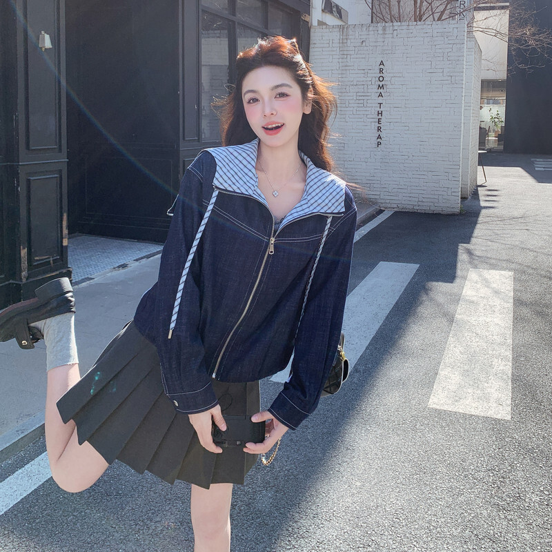 韩系格纹连帽拼接牛仔外套女