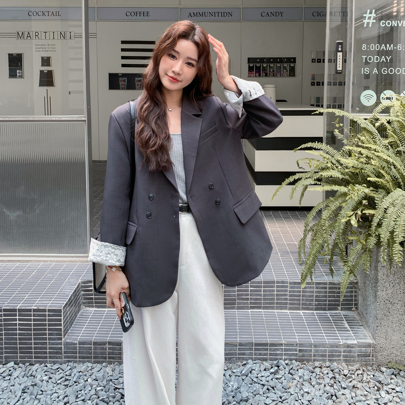高级感蕾丝拼接西装外套女春秋新款气质显瘦chic百搭休闲西服上衣