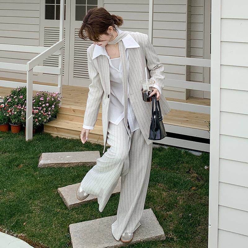 高级感老钱风穿搭休闲条纹西装套装女春新款通勤气质阔腿裤两件套