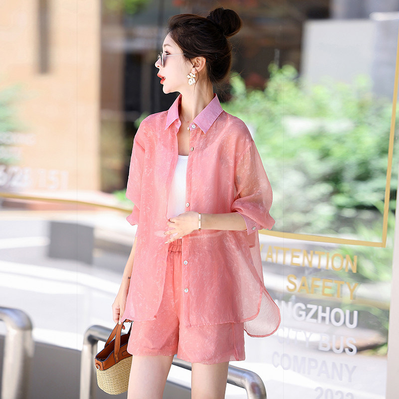 休闲穿搭一整套女夏季小个子微胖减龄洋气时尚防晒衬衫短裤三件套