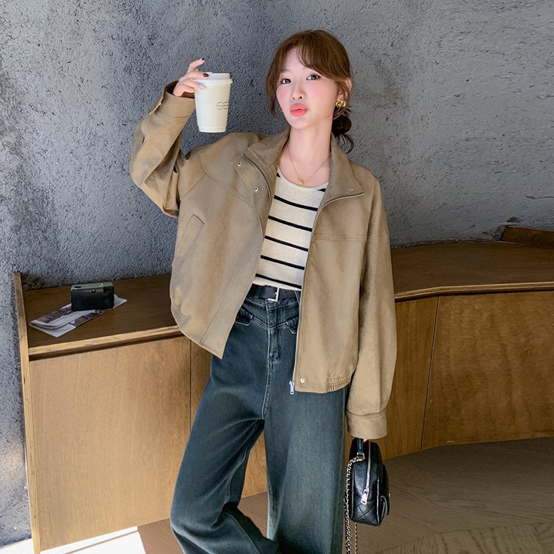 卡其色休闲翻领短外套女春秋韩系今年流行小个子气质减龄夹克上衣