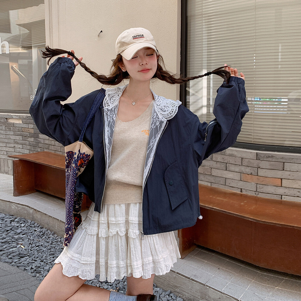 藏青色蕾丝连帽拼接棒球服外套女