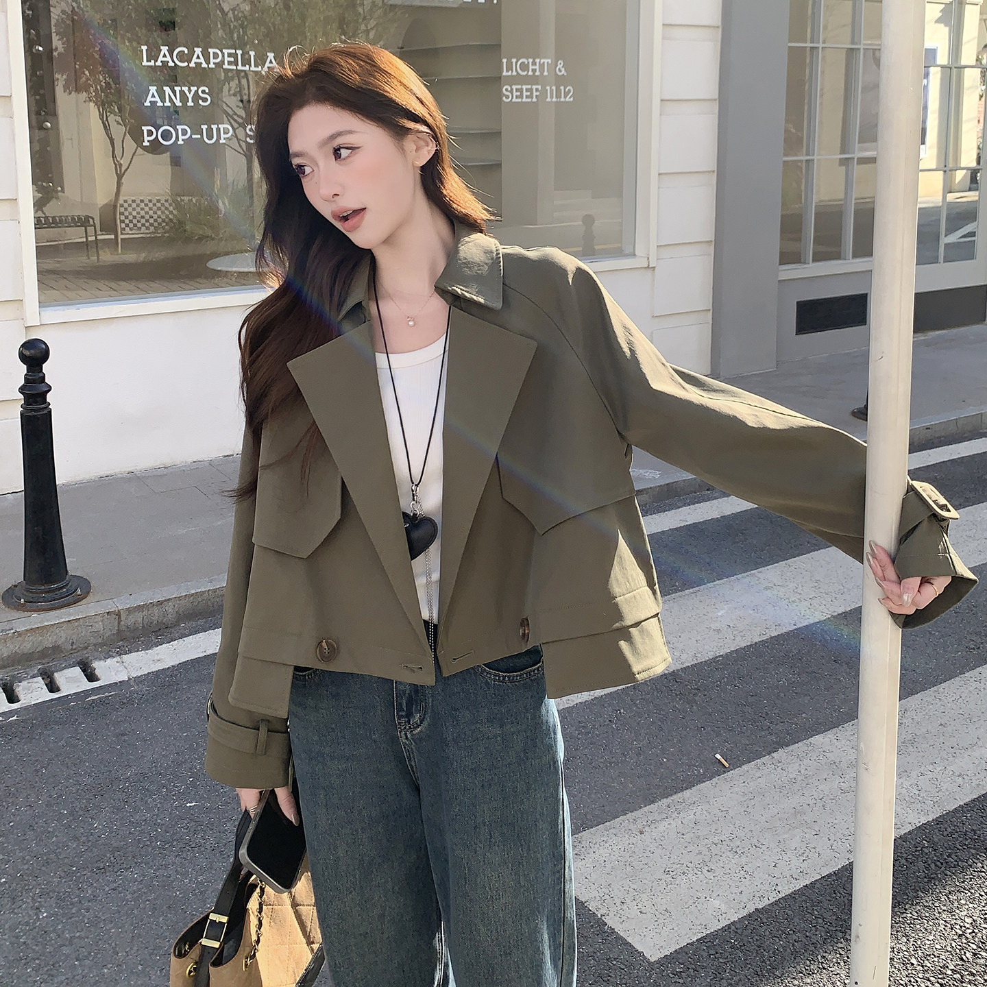 军绿色工装风翻领短款风衣外套女