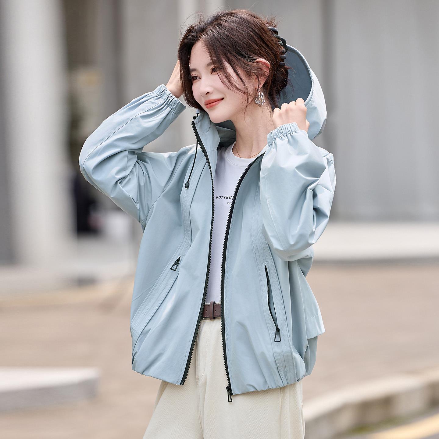 短款风衣外套女春秋新款洋气减龄高级感时尚休闲显瘦百搭连帽上衣