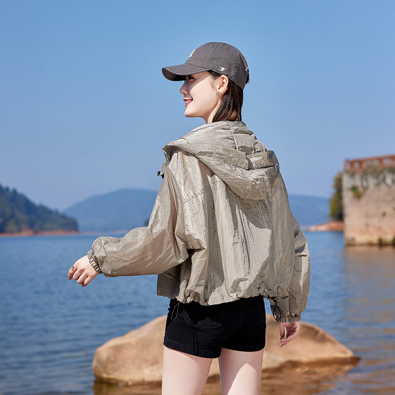 商场同款户外防晒衣女夏装轻薄透气减龄时尚小个子防晒服短款外套
