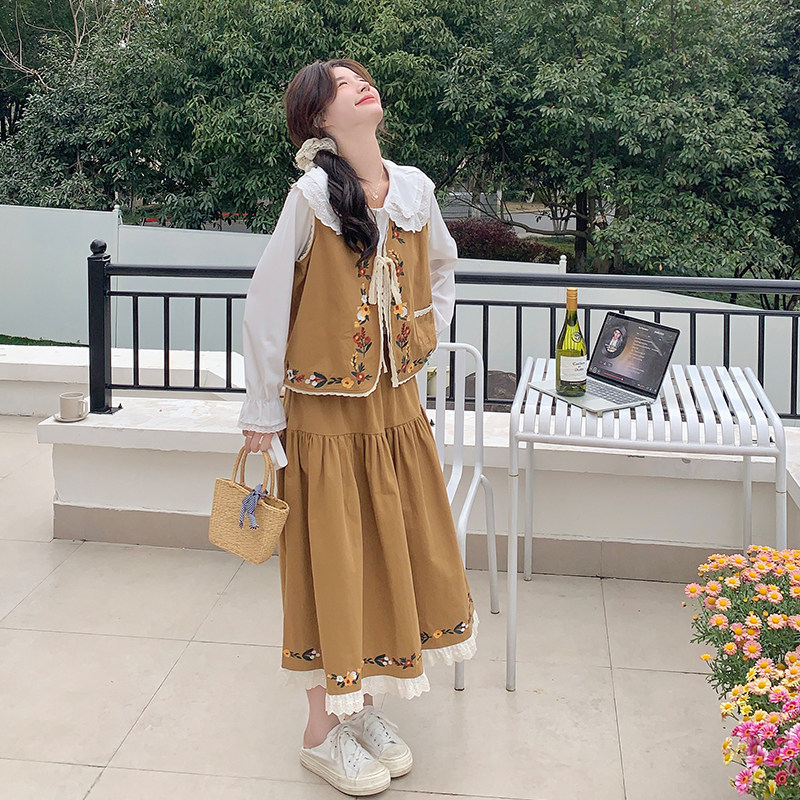 森系文艺减龄刺绣马甲衬衫半身裙套装三件套女开春超好看秋游裙