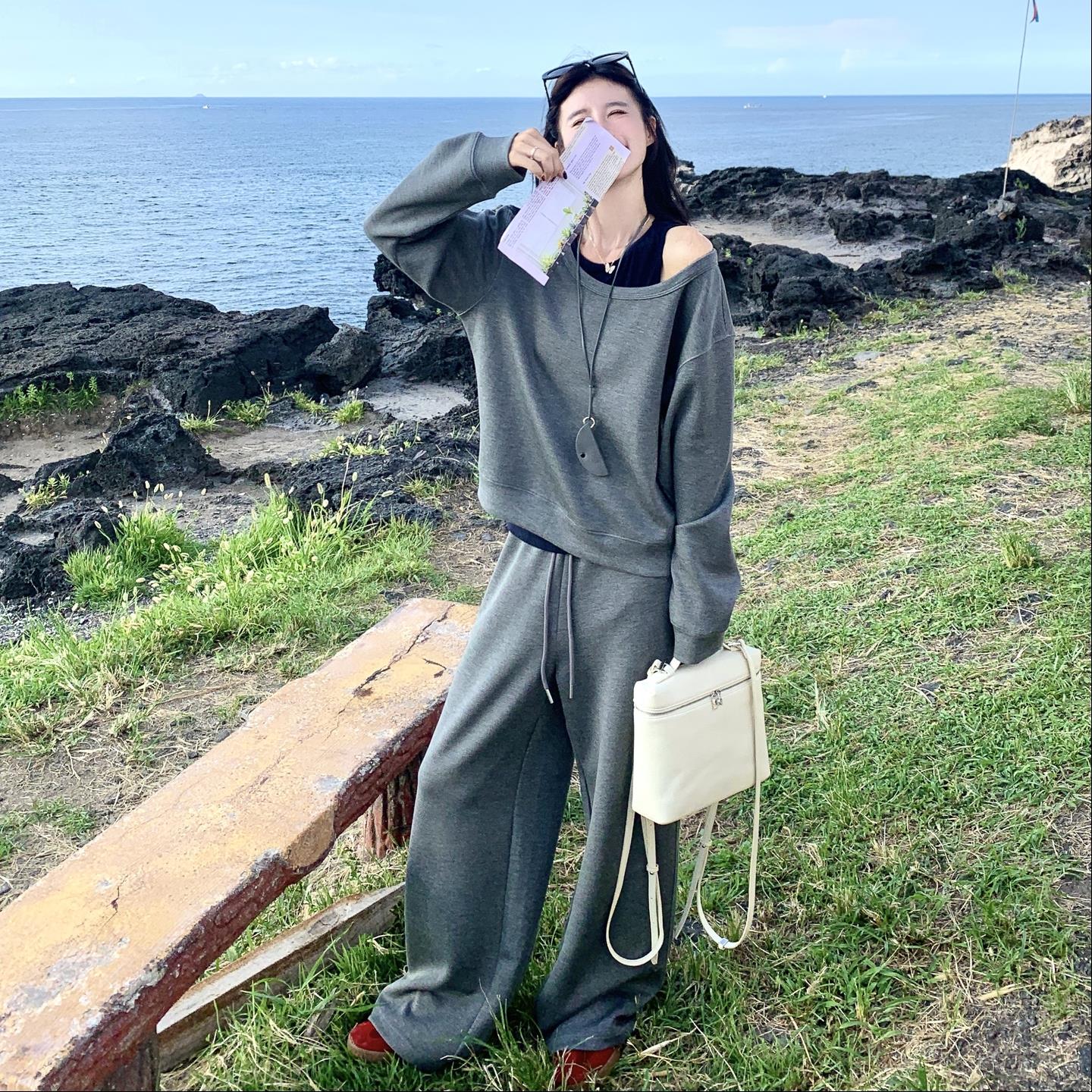 松弛感宽松卫衣背心运动长裤套装女春秋学院风减龄穿搭流行三件套
