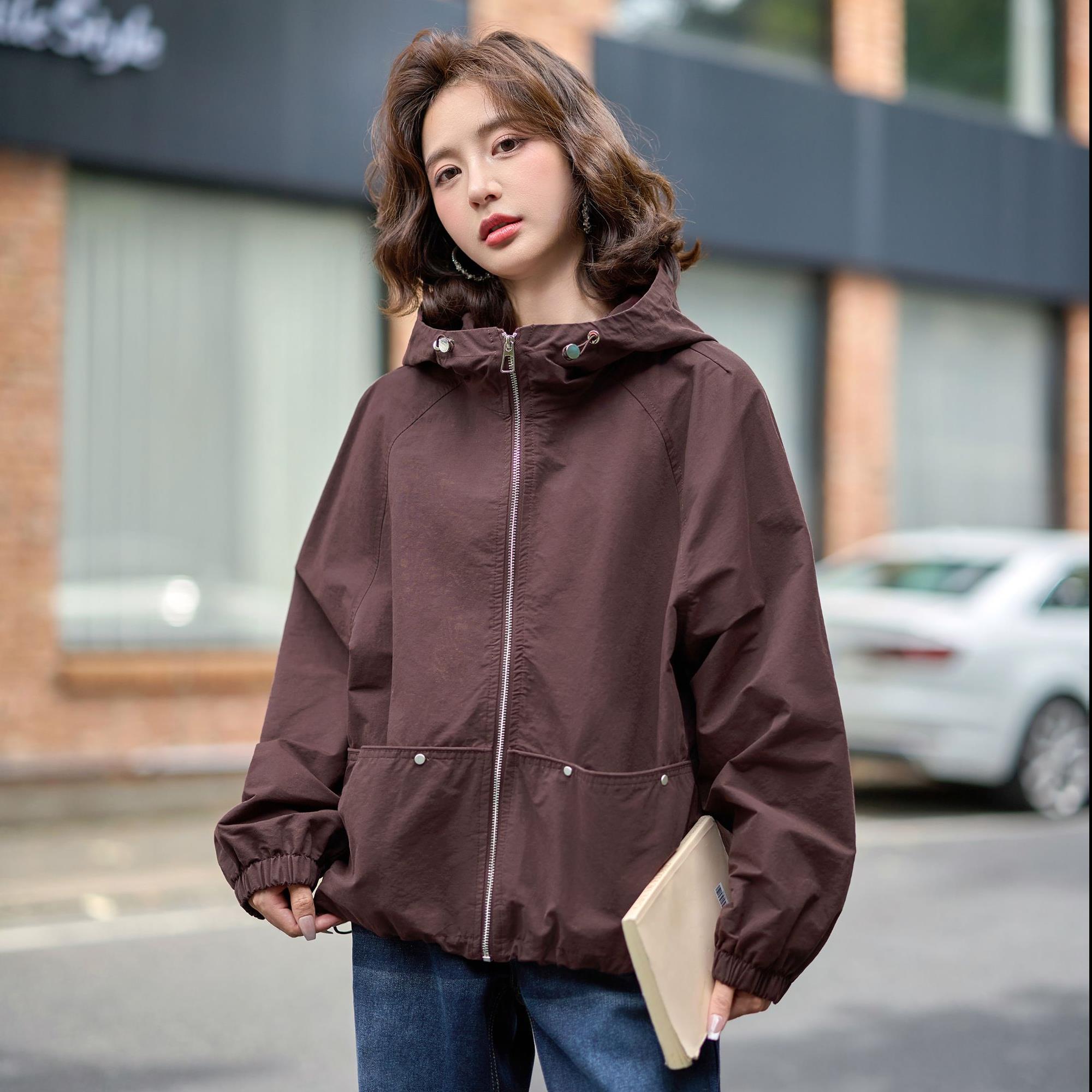 高级感短款外套女春秋新款韩版小个子宽松显瘦休闲连帽夹克上衣潮