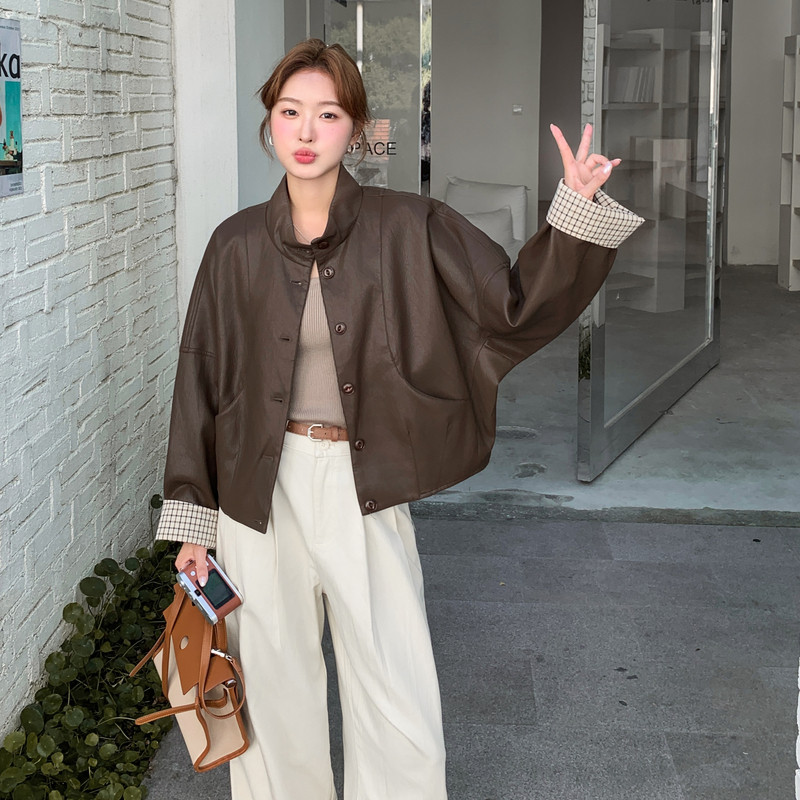 复古格纹拼接翻袖皮衣外套女春秋款宽松休闲短款pu皮立领夹克上衣
