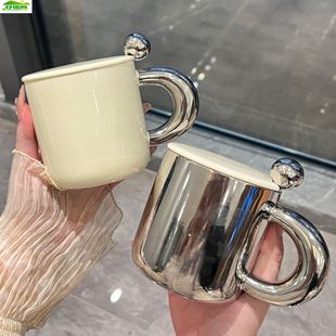 2022咖啡杯轻奢办公室杯子带盖 高颜值马克杯家用陶瓷水杯女生新款