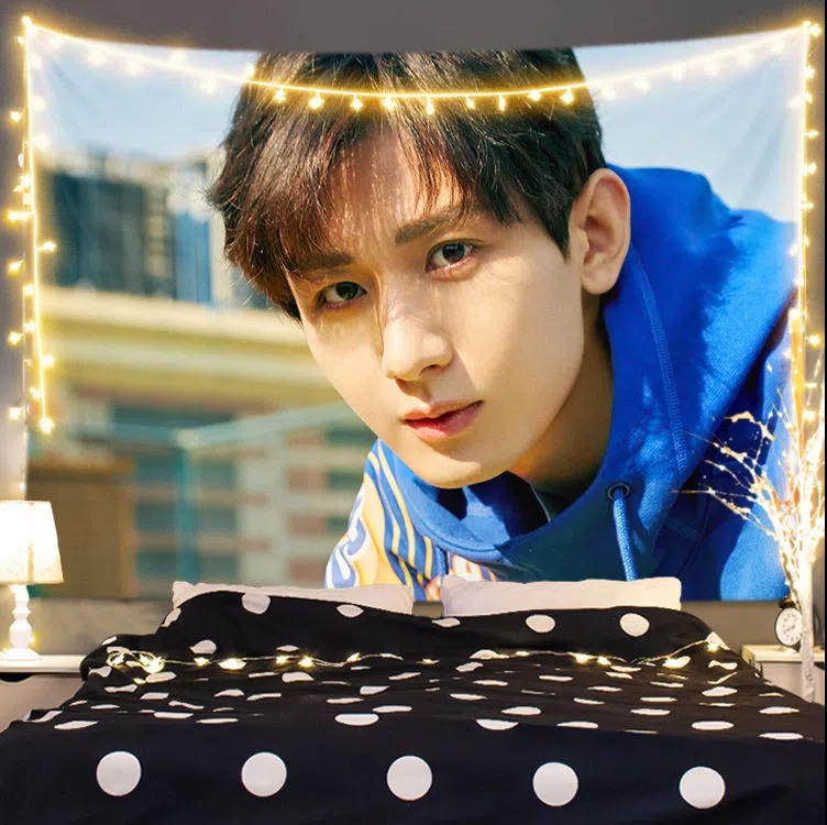 明星周边挂布装扮宿舍