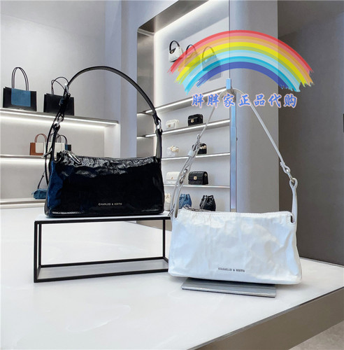 褶皱腋下包CHARLES&KEITH斜挎