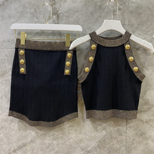 时尚辣妹风 23春季  金色边性感挂脖短款针织背心+弧形边包臀半裙