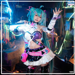 初音联动喵斯快跑未来miku摇滚风cosplay动漫游戏服装 电台 次元