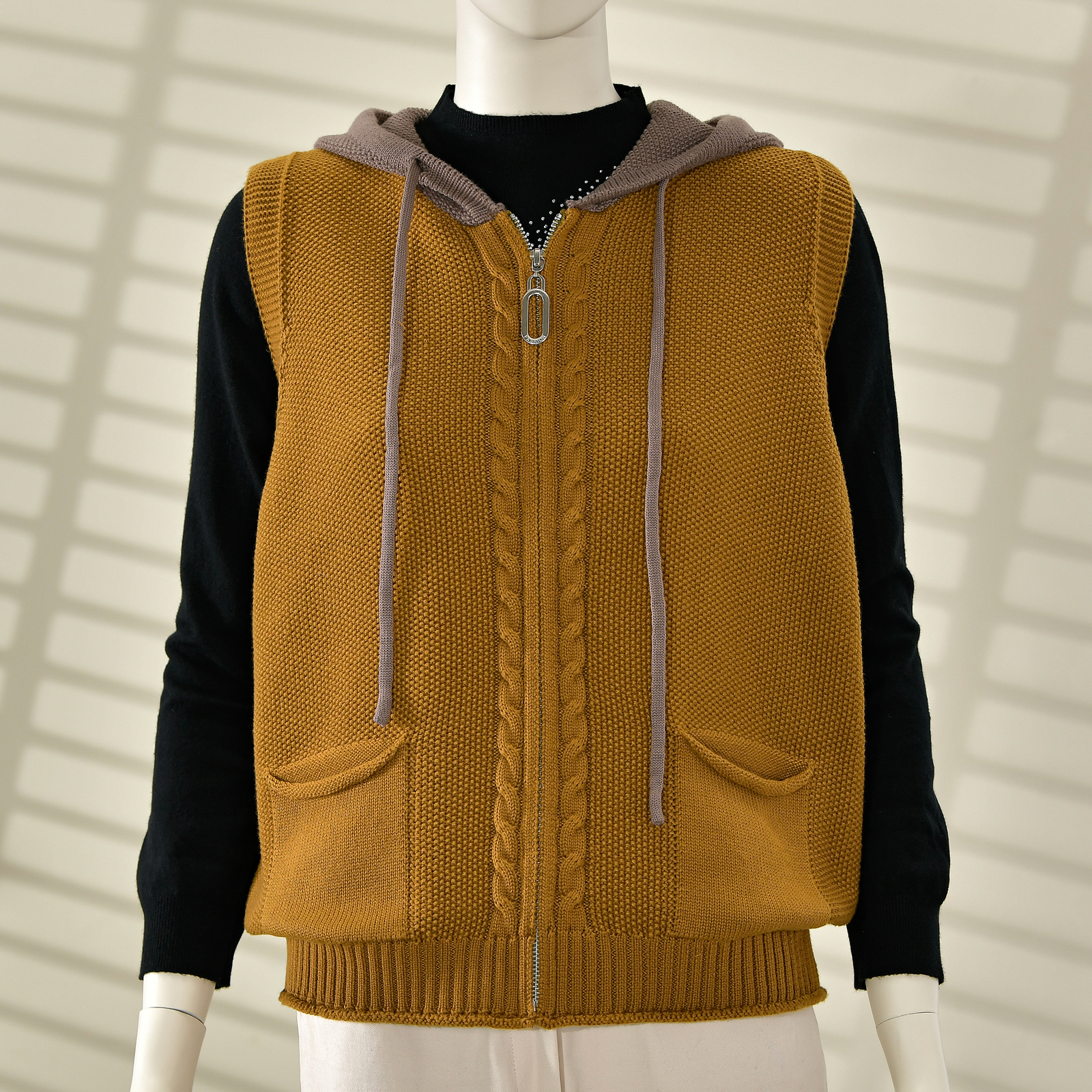 2025秋冬新复古连帽针织马甲