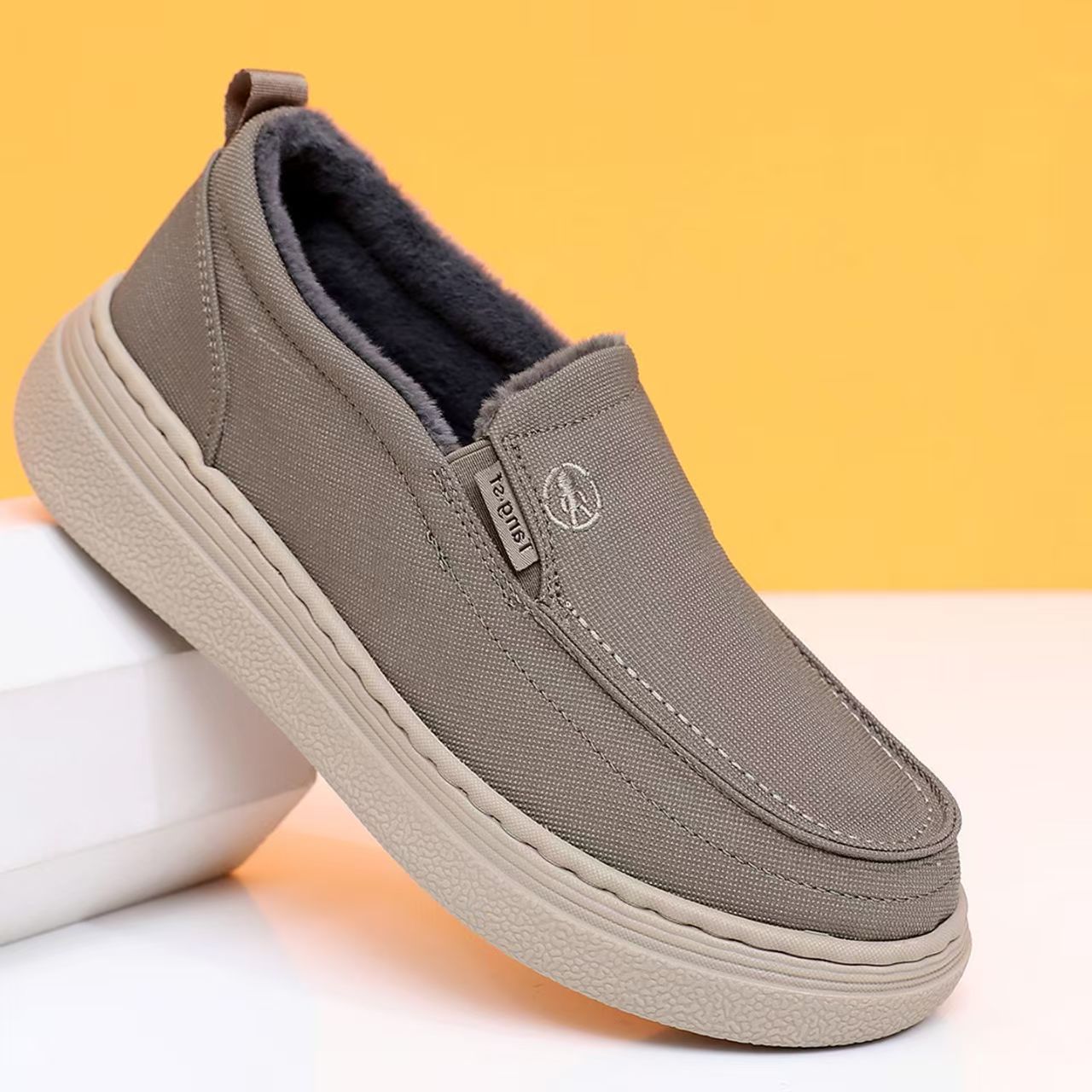 冬季老北京布鞋男鞋加绒保暖二棉鞋中老年防滑休闲鞋一脚蹬爸爸鞋