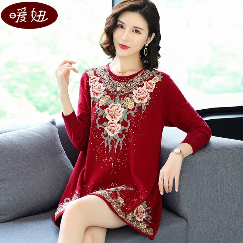 秋冬胖妈妈装毛衣中老年女装加肥加大码200斤中长款打底衫连衣裙