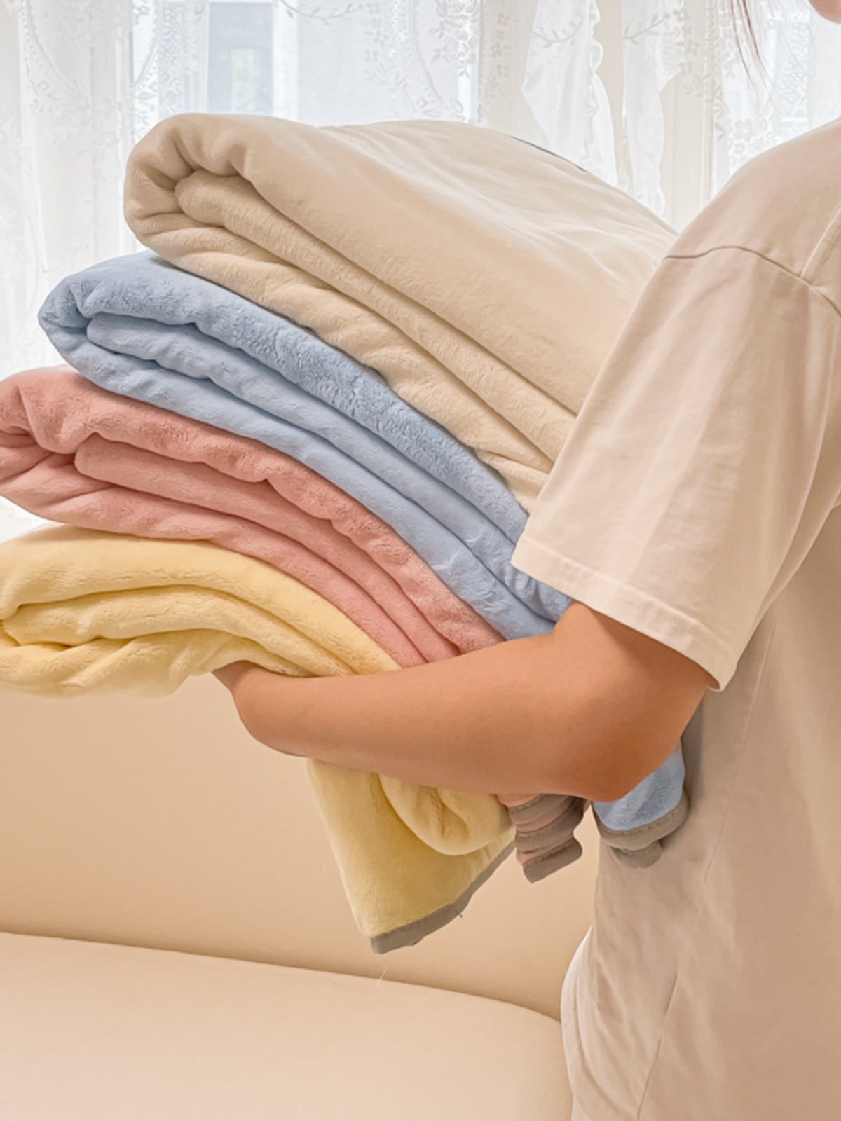 纯色牛奶绒包边床单珊瑚绒加厚保暖多功能床盖床单冬季床毯防滑
