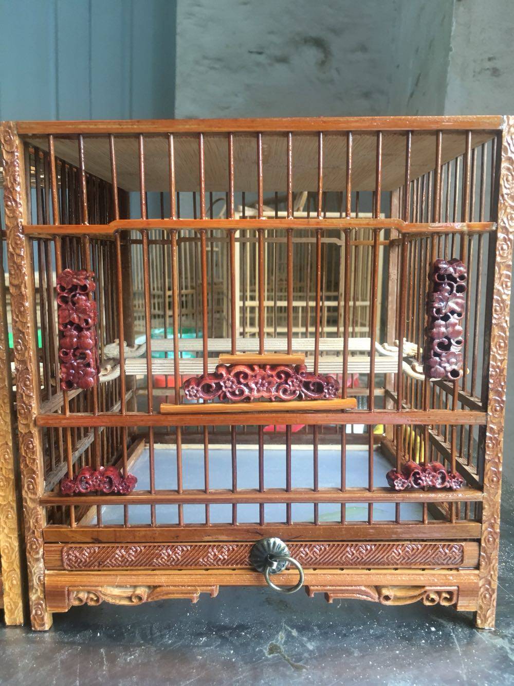 满雕榫扎绣眼笼