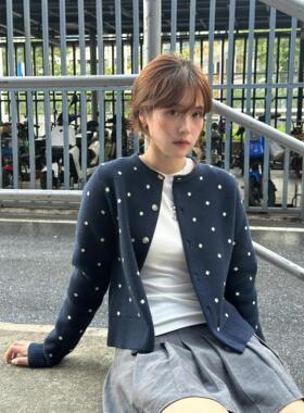 韩系早秋季氛围感穿搭藏蓝色复古波点针织衫开衫毛衣外套百搭上衣