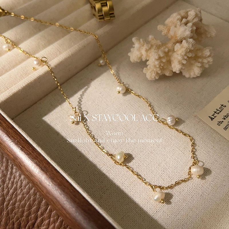 满天星天然淡水巴洛克珠珠间珠钛钢项链女士复古锁骨链法式