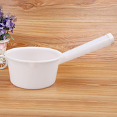 带漏嘴塑料大号水勺加厚长柄圆瓢摔不烂耐酸碱工业水瓢水壳