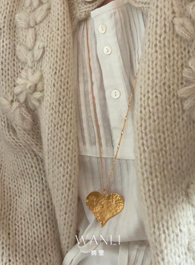 挽里金银两色爱心吊坠项链