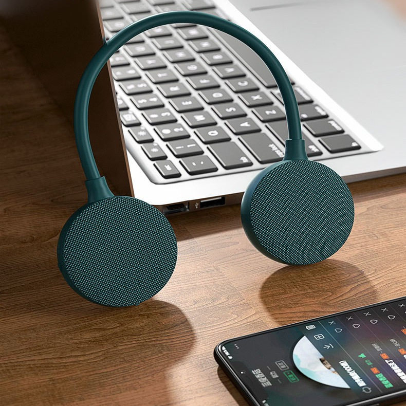 新款插卡挂脖蓝牙音箱骑车户外随身听重低音炮便携穿戴颈挂式音响