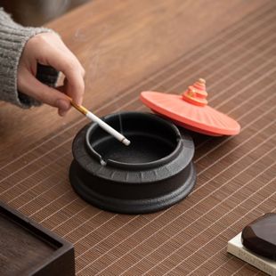 中国风带盖防风烟缸家用室内陶瓷故宫官帽创意个性烟灰缸2026