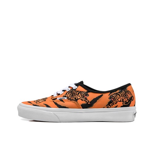 VANS 万斯Authentic 潮流印花轻便防滑耐磨百搭板鞋VN0A5KRDORA